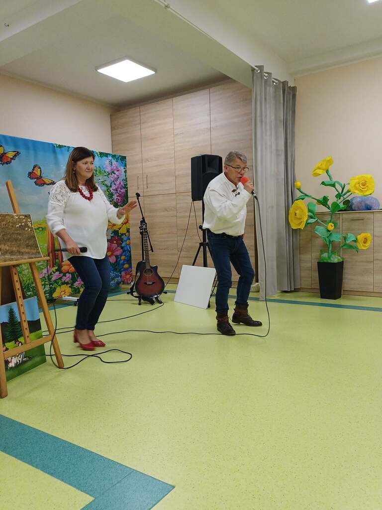 NA RUSINOWEJ POLANIE-WYSTĘP BAŚNIOWEJ KAPELI